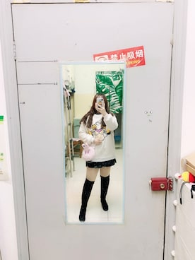 「通勤穿搭」｜「アイテム（パーカー）」を使った、有一只袜子さん（レディース・161cm）の冬コーディネート