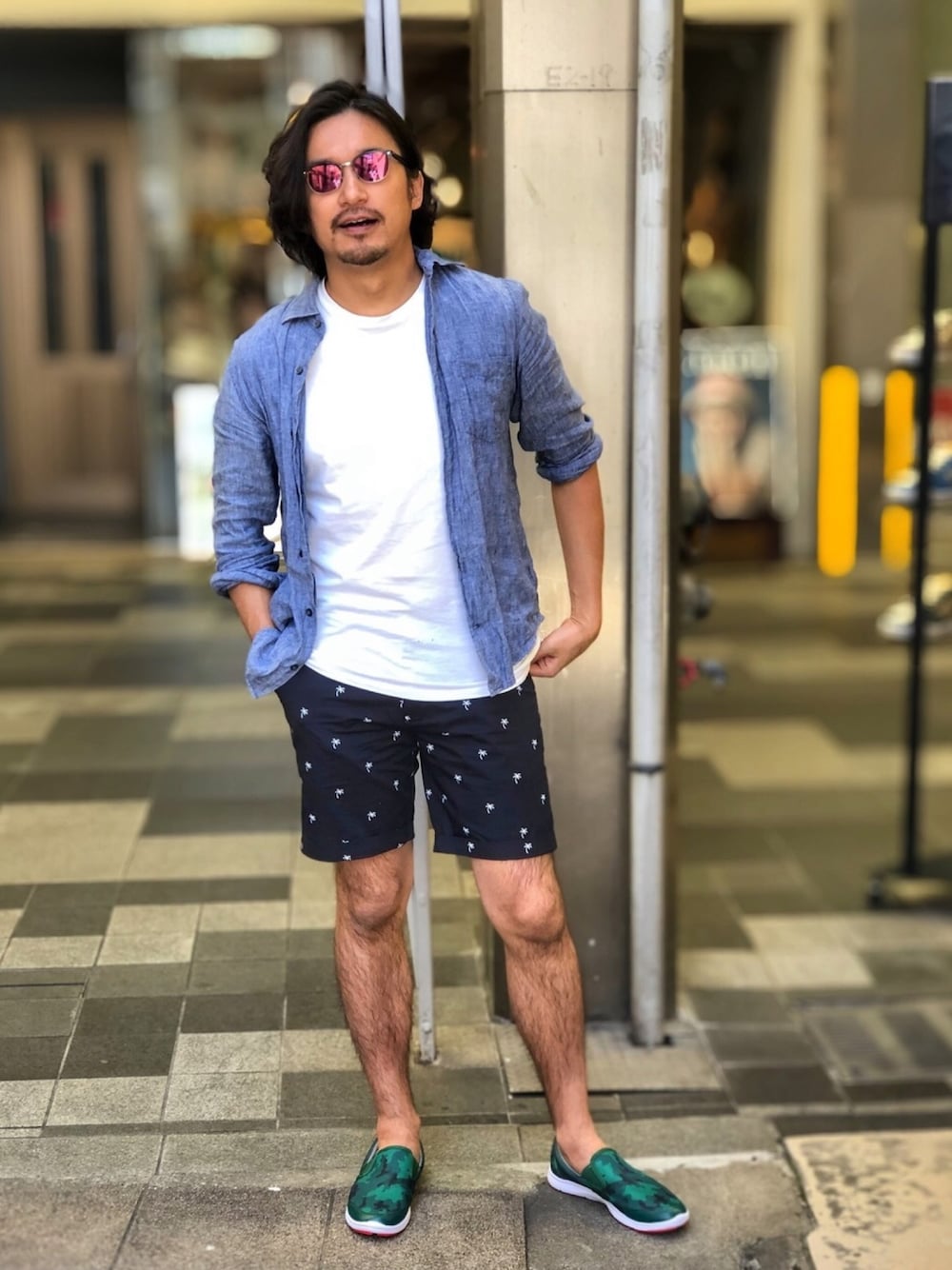 「スタッフセンバツ、夏、ラフ、フェス、海、BBQ、オトナカジュアル、おしゃれさんと繋がりたい、スリッポン、スイカ」｜「DRAGON BEARDのドラゴンベアード 19SS DB-0101（スリッポン、グリーン系）」を使った、HARAさん（メンズ・172cm）の春コーディネートの1枚目の写真