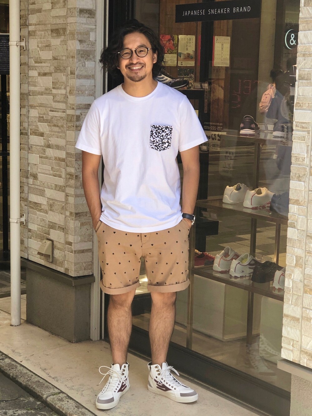 「夏だ！Tシャツ着よう！、シンプル、おしゃれさんと繋がりたい、夏、Tシャツ、プチプラ、白Tシャツ、大人コーデ、スニーカー、ドラゴンベアード」｜「DRAGON BEARDのDB-2245 ファスナー 19SS（スニーカー、ホワイト系）」を使った、HARAさん（メンズ・173cm）の夏コーディネートの1枚目の写真