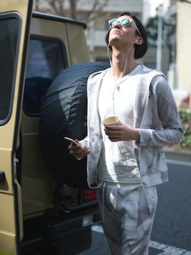 「Buffalo Bobs（バッファローボブズ）のアイテム（パーカー）」を使った、Goichi Numanoさん（メンズ・174cm）の夏コーディネート