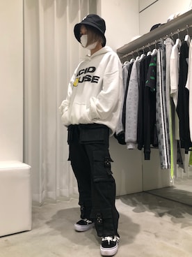 「L.H.P（エルエイチピー）のアイテム（パーカー）」を使った、EMII SHOJIさん（レディース・156cm）の春コーディネート
