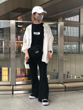 「KaneZ（ケインズ）のアイテム（キャップ）」を使った、EMII SHOJIさん（レディース・156cm）の夏コーディネート