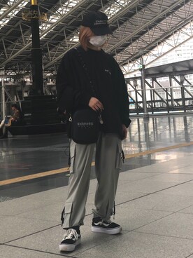 「KaneZ（ケインズ）のアイテム（キャップ）」を使った、EMII SHOJIさん（レディース・156cm）の夏コーディネート