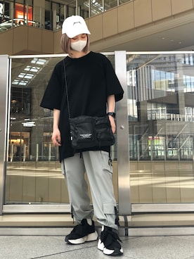 「KaneZ（ケインズ）のアイテム（キャップ）」を使った、EMII SHOJIさん（レディース・156cm）の夏コーディネート