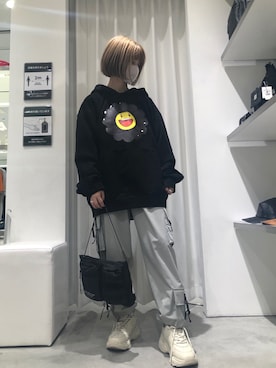 「L.H.P（エルエイチピー）のアイテム（パーカー）」を使った、EMII SHOJIさん（レディース・156cm）の秋コーディネート
