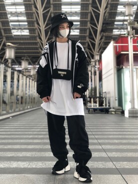 「BlackEyePatch（ブラックアイパッチ）のアイテム（ジャケット/アウター）」を使った、EMII SHOJIさん（レディース・156cm）の秋コーディネート