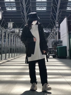 「DANKE SCHON（ダンケシェーン）のDankeSchon/ダンケシェーン/撥水ストレッチナイロンカーゴシャツ（シャツ/ブラウス）」を使った、EMII SHOJIさん（レディース・156cm）の春コーディネート