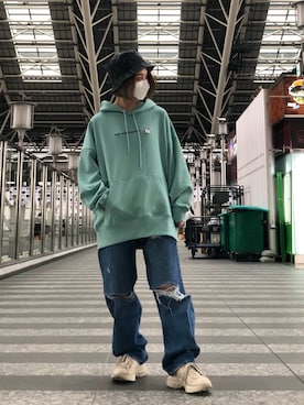 「DANKE SCHON（ダンケシェーン）のアイテム（帽子）」を使った、EMII SHOJIさん（レディース・156cm）の春コーディネート