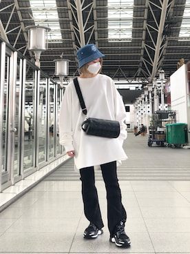 「DANKE SCHON（ダンケシェーン）のアイテム（スウェット）」を使った、EMII SHOJIさん（レディース・156cm）の春コーディネート