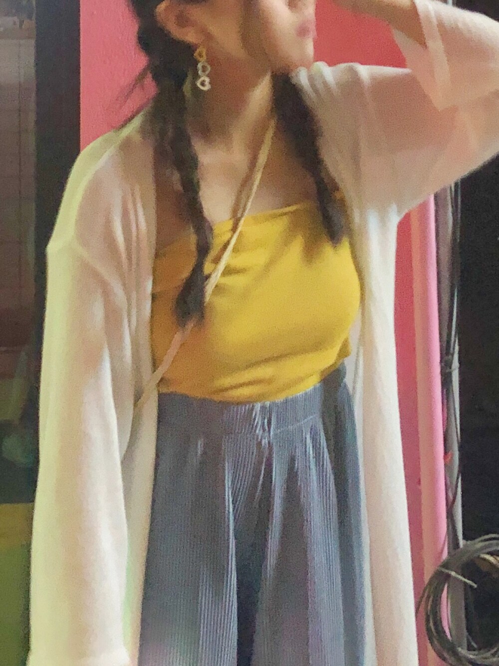 「summer、girl、90’s、beach、offshoulder」｜「TAOBAOのアイテム（チューブトップ、イエロー系）」を使った、cさん（レディース・162cm）の夏コーディネートの1枚目の写真