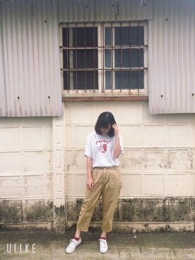 「Gozo（ゴソ）のアイテム（パンツ）」を使った、真央さん（レディース・160cm）の春コーディネート