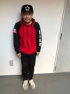 「Yeezy（イージー）のアイテム」を使った、中野英雄さん（メンズ・170cm）の秋コーディネート