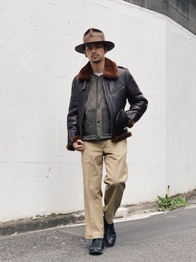 「Schott(ショット)のアイテム(チノパンツ)」を使った、yamazakiさん(メンズ・170cm)の冬コーディネート