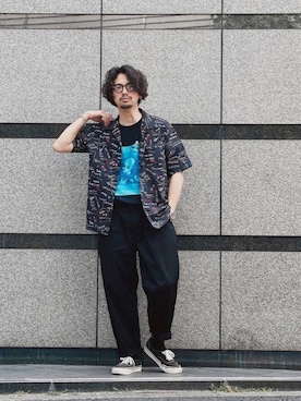 「柄シャツコーデ」｜「アイテム（スラックス）」を使った、yamazakiさん（メンズ・170cm）の夏コーディネート