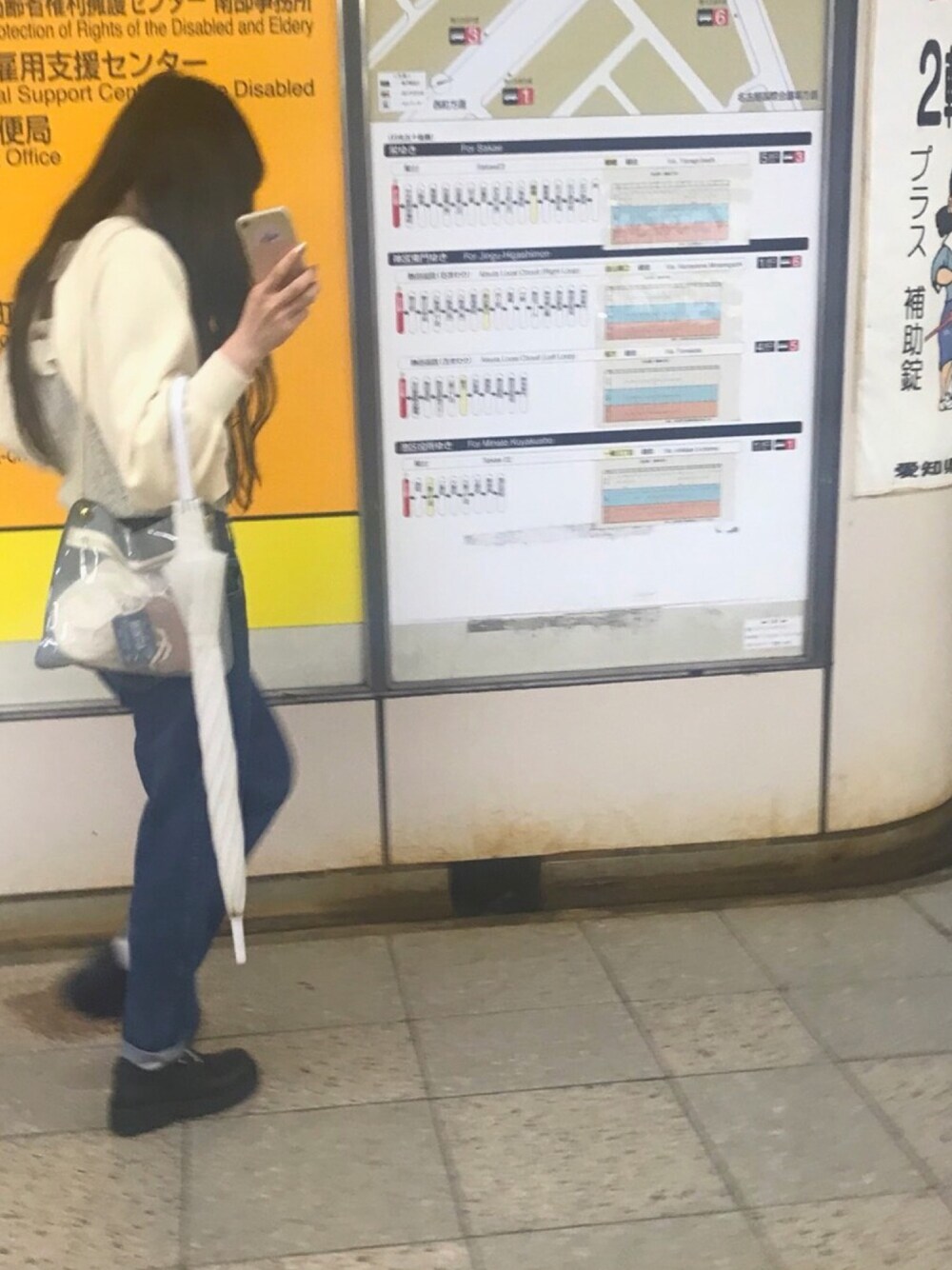 「THEATRE PRODUCTS、Ray BEAMS、UNIF」｜「Ray BEAMSのRay BEAMS / バルーン アーム ボレロ（その他トップス、ホワイト系）」を使った、sayaさん（レディース・160cm）の春コーディネートの1枚目の写真