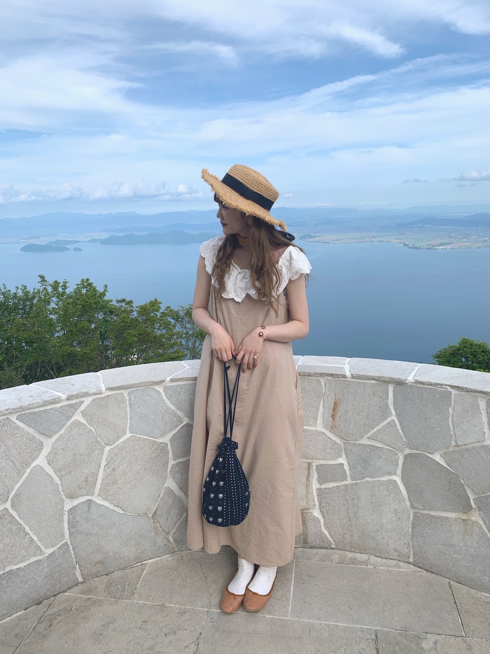 「randeboo、Kastane、TODAYFUL、flower、used、スカーフ」｜「randebooのアイテム（帽子、ベージュ系）」を使った、sayaさん（レディース・161cm）の夏コーディネートの1枚目の写真
