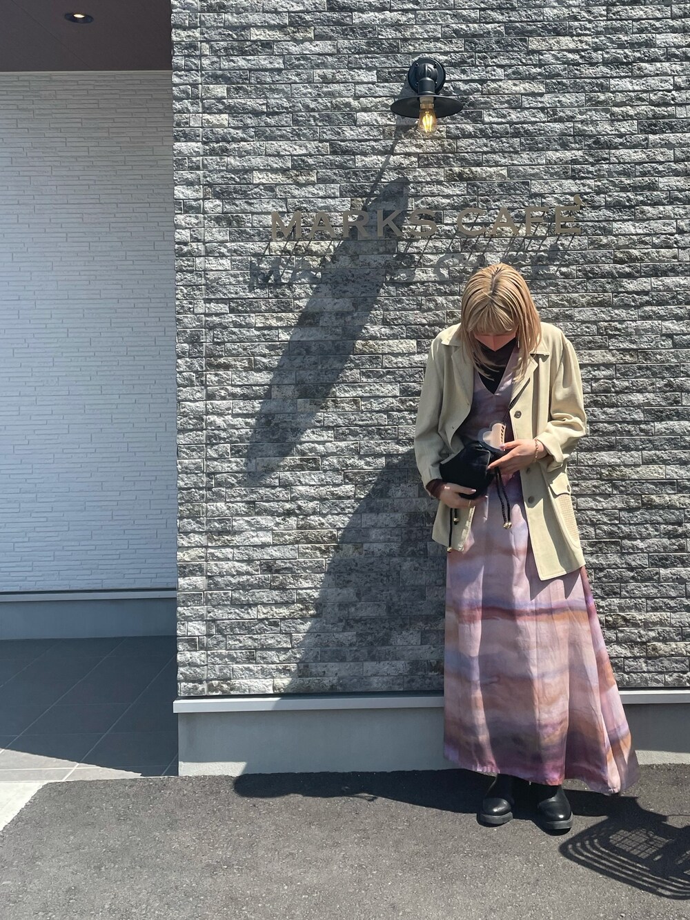 「Littlesuzie、THEATRE PRODUCTS、春カラースタイル、春、大人カジュアル、2021春新作、ワンピース、ジャケット」｜「little $uzieのアイテム（ワンピース/ドレス、ピンク系）」を使った、sayaさん（レディース・161cm）の春コーディネートの1枚目の写真