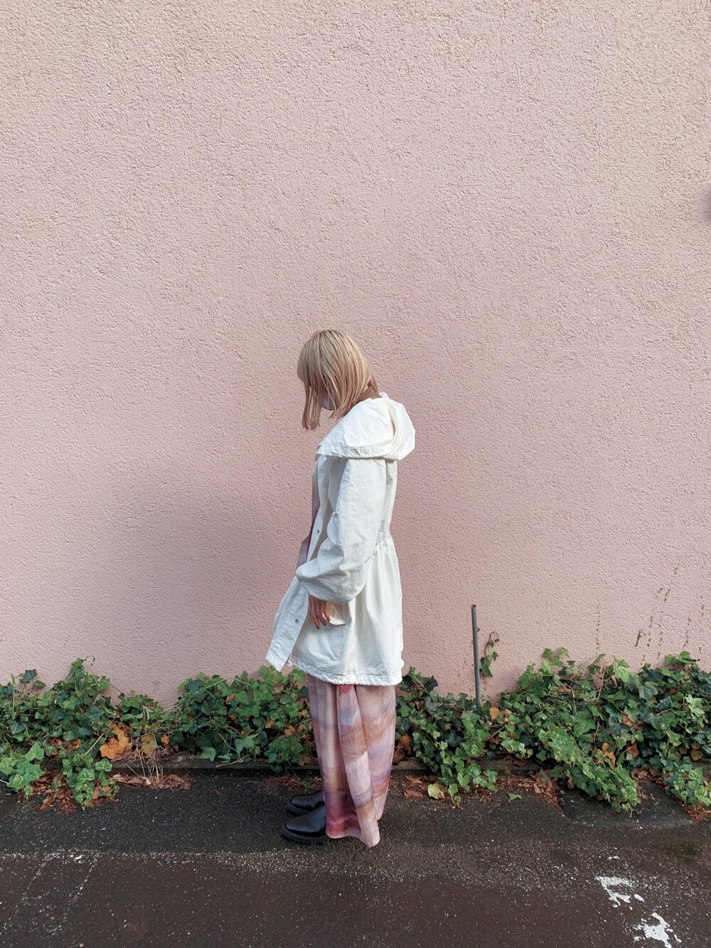 「Littlesuzie、EDIT.FOR LULU、春、休日コーデ、きれいめカジュアル、春カラー、ロングワンピース、マーブル、スノーカモパーカー」｜「EDIT. FOR LULUの《追加予約》abc スノーカモショートパーカー（ジャケット/アウター、その他）」を使った、sayaさん（レディース・161cm）の春コーディネートの1枚目の写真