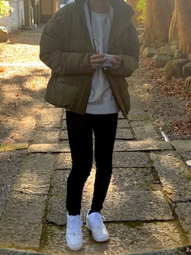 「UNIQLO（ユニクロ）のWOMEN ウルトラストレッチジーンズ（デニムパンツ）」を使った、YUTOさん（メンズ・177cm）の秋コーディネート