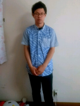 「STUDIOUS（ステュディオス）のアイテム（シャツ/ブラウス、ブルー系）」を使った、ゆうきさん（メンズ・173cm）の夏コーディネート