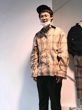 「何かのアイテム（トップス、ベージュ系）」を使った、ゆうきさん（メンズ・173cm）の夏コーディネート