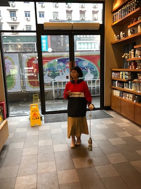 「VANS（バンズ）のアイテム（マウンテンパーカー）」を使った、万里寻肚脐さん（レディース・160cm）の秋コーディネート