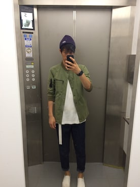「UNIQLO（ユニクロ）のカウズ×ピーナッツグラフィックT（半袖）（Tシャツ/カットソー、ホワイト系）」を使った、MatsunoMさん（メンズ・172cm）の夏コーディネート