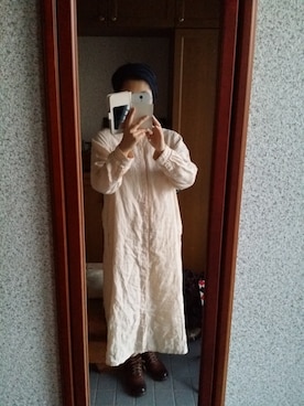 「Vlas Blomme（ヴラスブラム）のアイテム」を使った、パブロさん（レディース・156cm）の春コーディネート