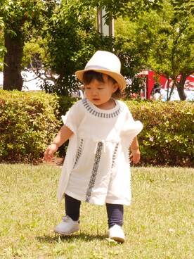 「GU（ジーユー）のエンブロイダリーブラウス（シャツ/ブラウス、ホワイト系）」を使った、aomamaさん（キッズ・80cm）の夏コーディネート