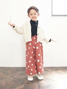 「アイボリー」｜「アイテム（スリッポン）」を使った、sorotto_sさん（キッズ・110cm）の秋コーディネート