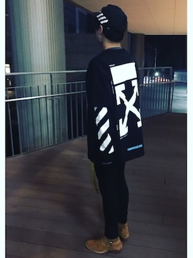 「OFF-WHITE」｜「アイテム（スウェット）」を使った、ほしの こうきさん（メンズ・179cm）の冬コーディネート