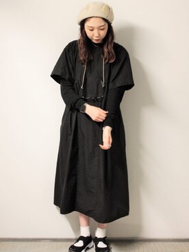 「ワンピース×スニーカー」｜「アイテム（ハンチング/ベレー帽）」を使った、override_officialさん（レディース・160cm）の秋コーディネート