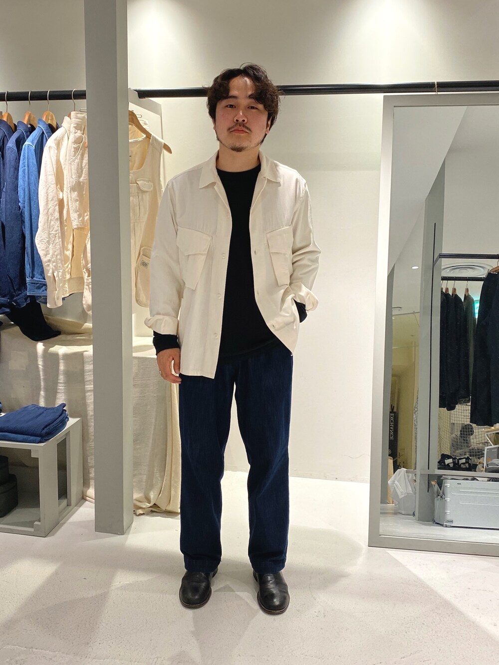 「シンプルコーデ、大人カジュアル、はるコーデ、きれいめカジュアル、シャツスタイル、カジュアルコーデ、snowpeak、スノーピーク、アウトドアスタイル、アウトドア」｜「Snow PeakのTAKIBI Shirt（シャツ/ブラウス、ホワイト系）」を使った、spkazuiwanagaさん（メンズ・165cm）の春コーディネートの1枚目の写真