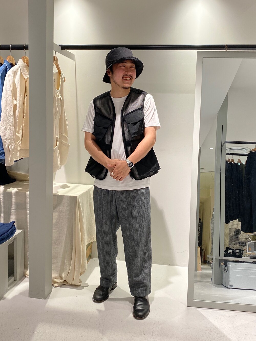「春夏コーデ、snow peak、アウトドアスタイル、アウトドア、ブラック、ラフ、モノトーンコーデ」｜「Snow PeakのSHIJIRA Wide Pants（その他パンツ、ブラック系）」を使った、spkazuiwanagaさん（メンズ・165cm）の春コーディネートの1枚目の写真