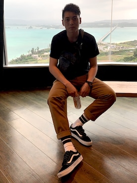 「REMIX（リミックス）のアイテム」を使った、Eddieismeさん（メンズ・185cm）の春コーディネート