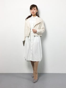 「オールホワイト」｜「アイテム（ライダースジャケット）」を使った、JULIAさん（レディース・160cm）の春コーディネート