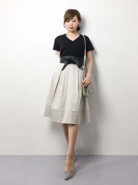 「AZUL by moussy（アズールバイマウジー）のｵｰｶﾞﾆｯｸｺｯﾄﾝVﾈｯｸ半袖PO（Tシャツ/カットソー）」を使った、JULIAさん（レディース・160cm）の春コーディネート
