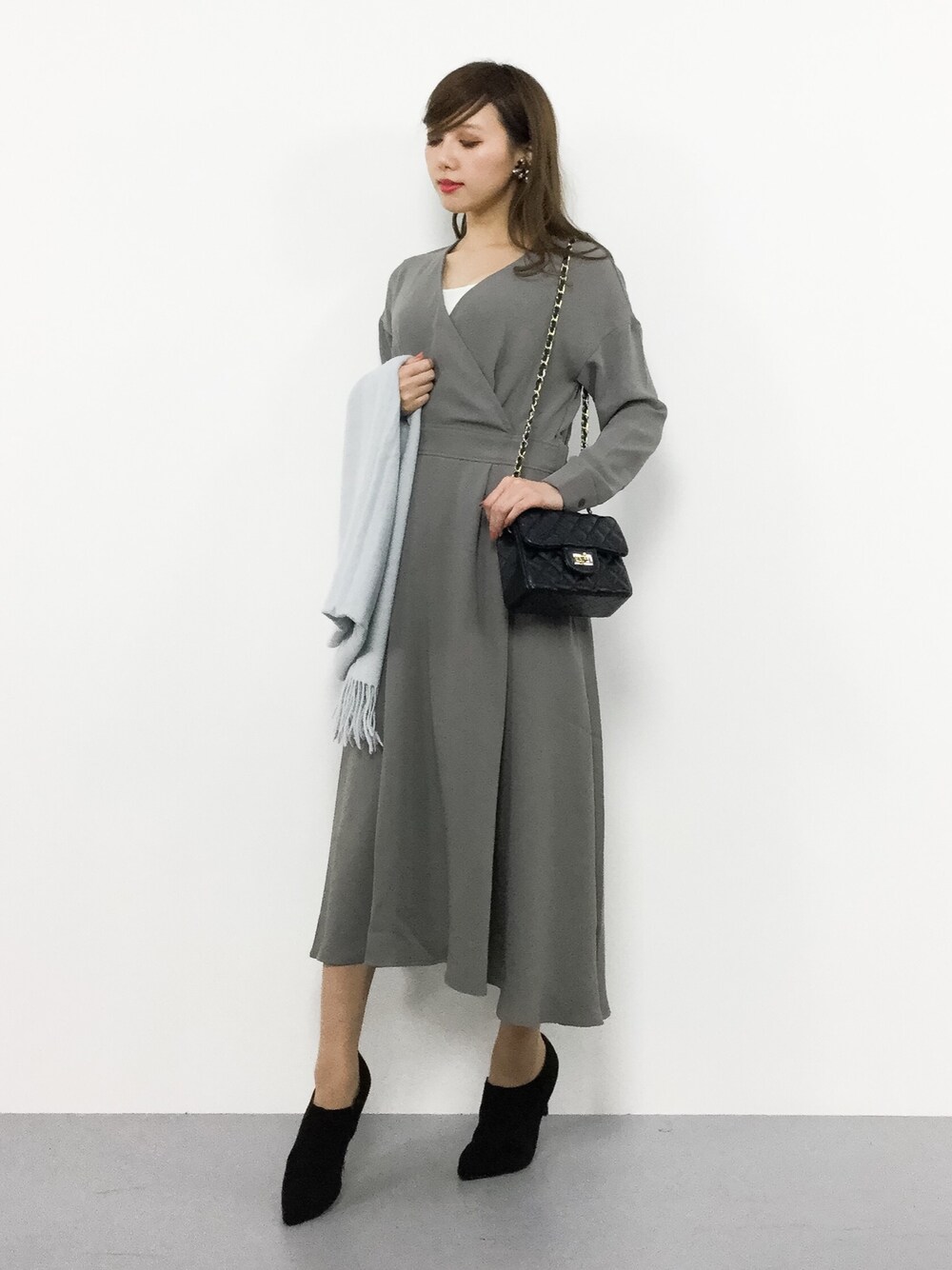 URBAN RESEARCH DOORS カシュクール　とろみ　ワンピース　紺 URBAN RESEARCH DOORS カシュクールとろみワンピース ネイビー