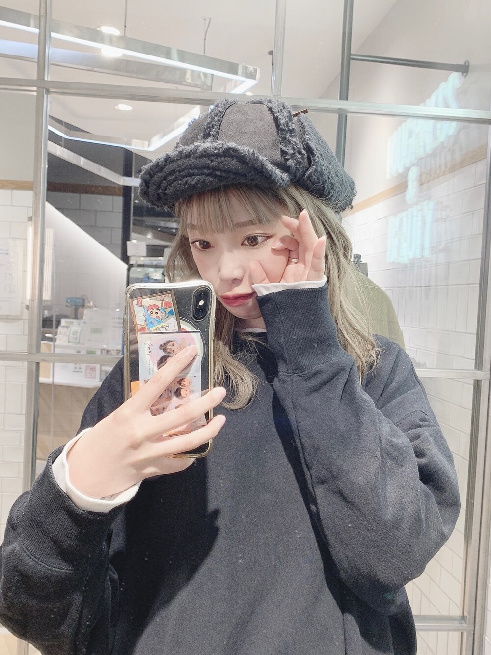 「フリークスストア、フリークスストア(FREAK'S STORE)、カジュアル、キャップ、JEANASiS」｜「FREAK'S STOREのボアフライトキャップ（キャップ、ブラック系）」を使った、KUROさん（レディース・166cm）の冬コーディネートの1枚目の写真