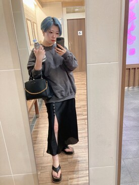 「Guess（ゲス）のアイテム（スカート）」を使った、mi桜さん（レディース・153cm）の春コーディネート