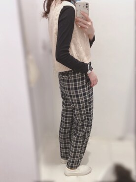 「UNIQLO（ユニクロ）のアイテム（チノパンツ、ブラック系）」を使った、MAIZESUMMMさん（レディース・164cm）の冬コーディネート
