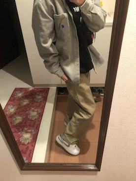 「NIKE（ナイキ）のNIKE ナイキ エア フォース 1 '07 LV8 AIR FORCE 1 '07 LV8 (WHITE/METALLIC SILVER-SAIL-CHUTNEY) 【SP】（スニーカー、ホワイト系）」を使った、ymhiatussnさん（メンズ・174cm）の秋コーディネート