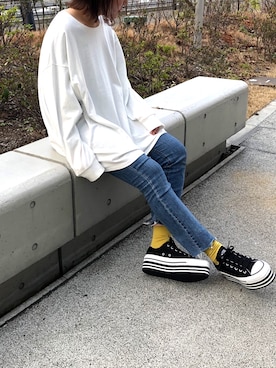 「厚底スニーカー」｜HKRさん（レディース・161cm）の冬コーディネート