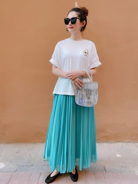 「アイテム（手袋、シルバー系）」を使った、Léa.Dさん（レディース・166cm）の夏コーディネート