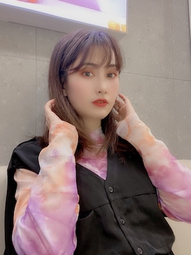 「H&M（エイチ・アンド・エム）のアイテム（ジャンパースカート）」を使った、Léa.Dさん（レディース・166cm）の秋コーディネート
