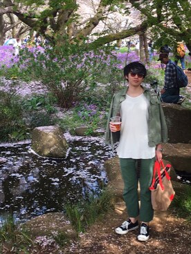 「Marc by Marc Jacobs（マークバイマークジェイコブス）のアイテム（トートバッグ）」を使った、しもやんさん（メンズ・175cm）の春コーディネート