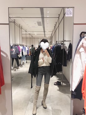 「ZARA（ザラ）のアイテム（デニムパンツ、グレー系）」を使った、鸡米花啾啾さん（レディース・168cm）の春コーディネート