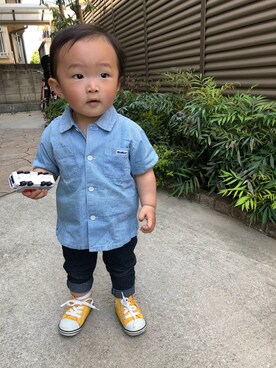 「OSHKOSH（オシュコシュ）のアイテム（トップス）」を使った、健太郎さん（キッズ・80cm）の春コーディネート