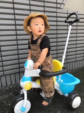 「迷彩」｜「アイテム（サロペット/オーバーオール）」を使った、健太郎さん（キッズ・80cm）の夏コーディネート