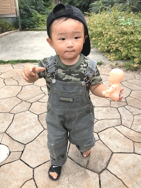「アーミー」｜「アイテム（帽子）」を使った、健太郎さん（キッズ・80cm）の秋コーディネート